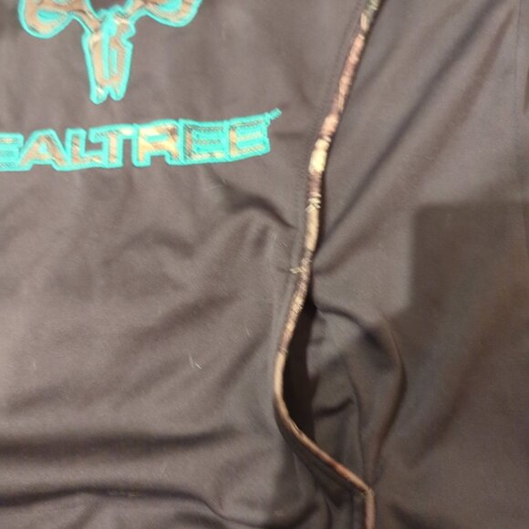 Realtree Large Women's Hoodie - Picture 6 of 8